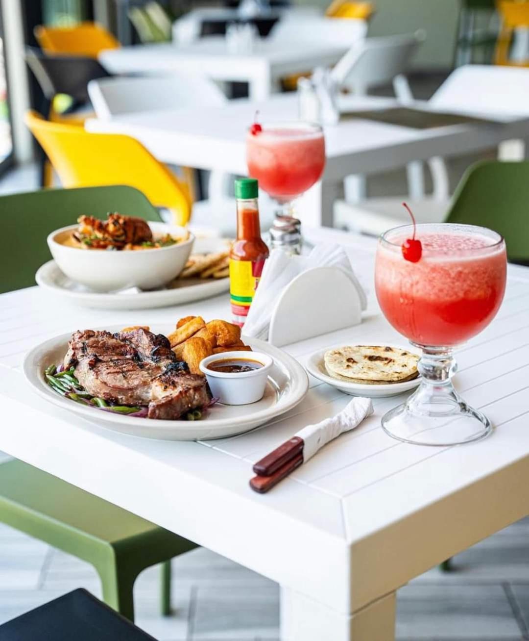 Mi Tierra Hotel Y Restaurante San Luis Ngoại thất bức ảnh