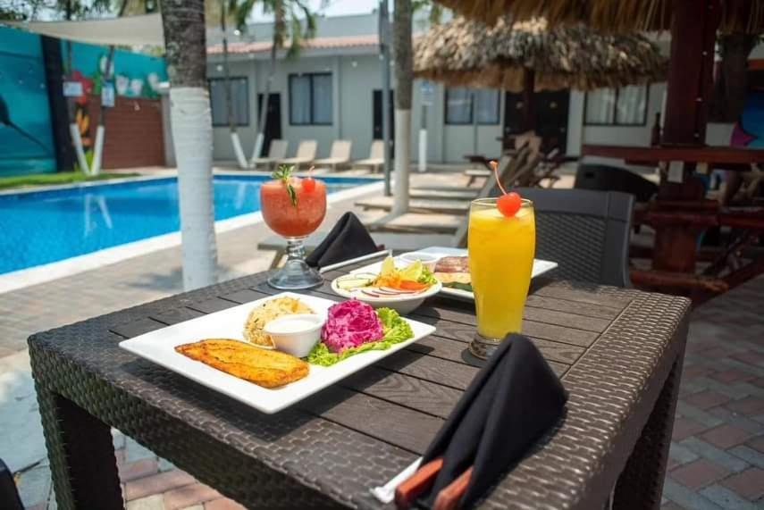 Mi Tierra Hotel Y Restaurante San Luis Ngoại thất bức ảnh